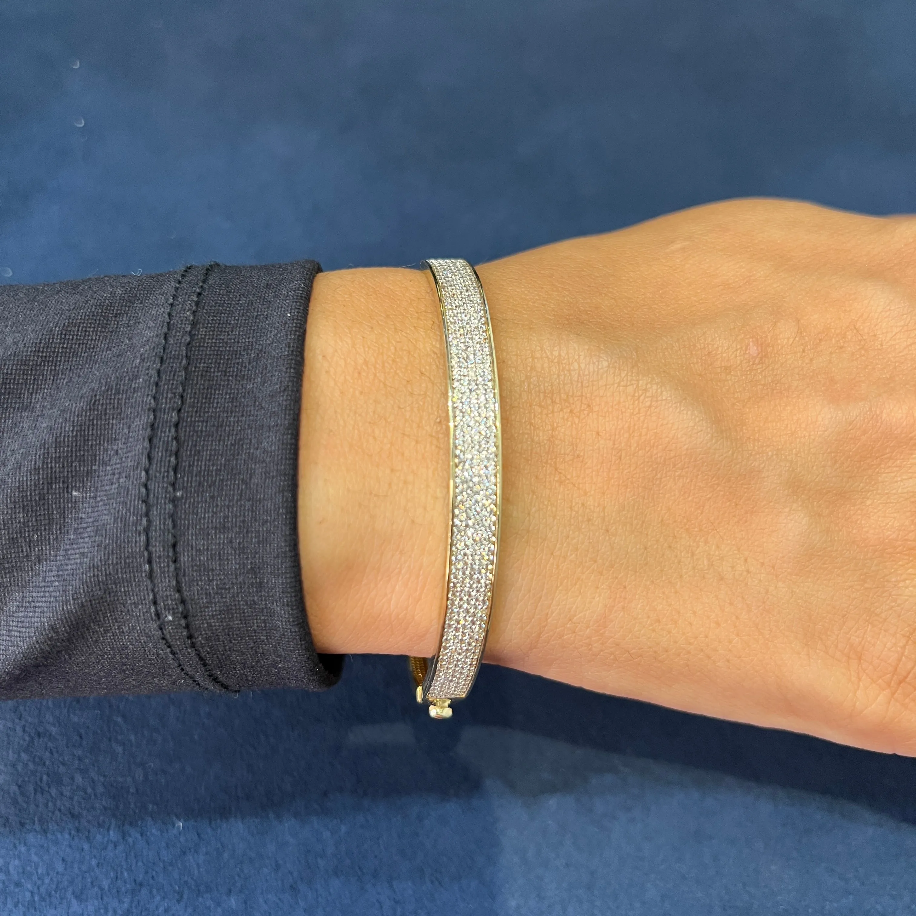 10K Yellow Gold Pavee Hinged CZ Bangle