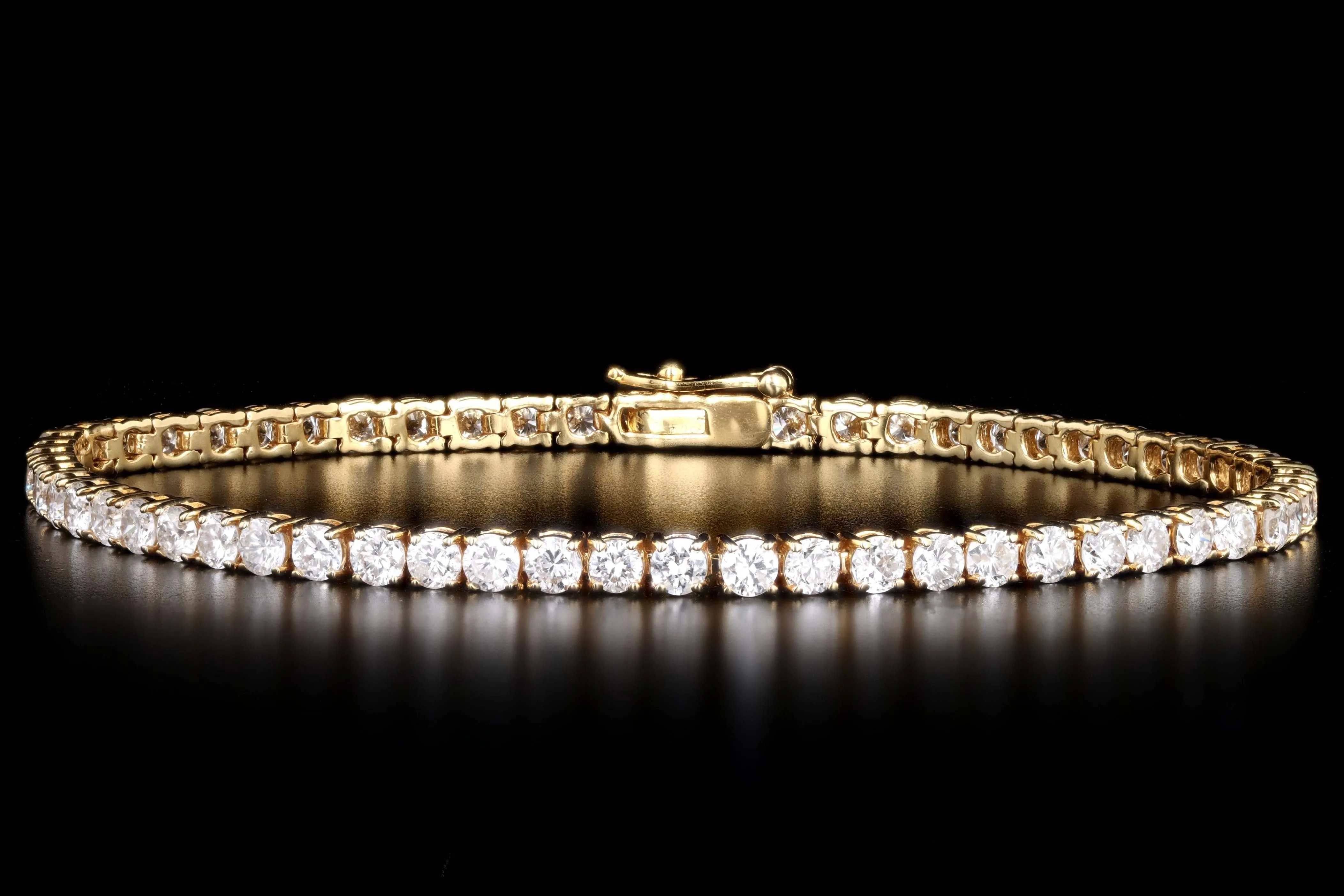 14K Yellow Gold 4.05 Carat Total Weight Round Brilliant Cut Diamond Tennis Bracelet
