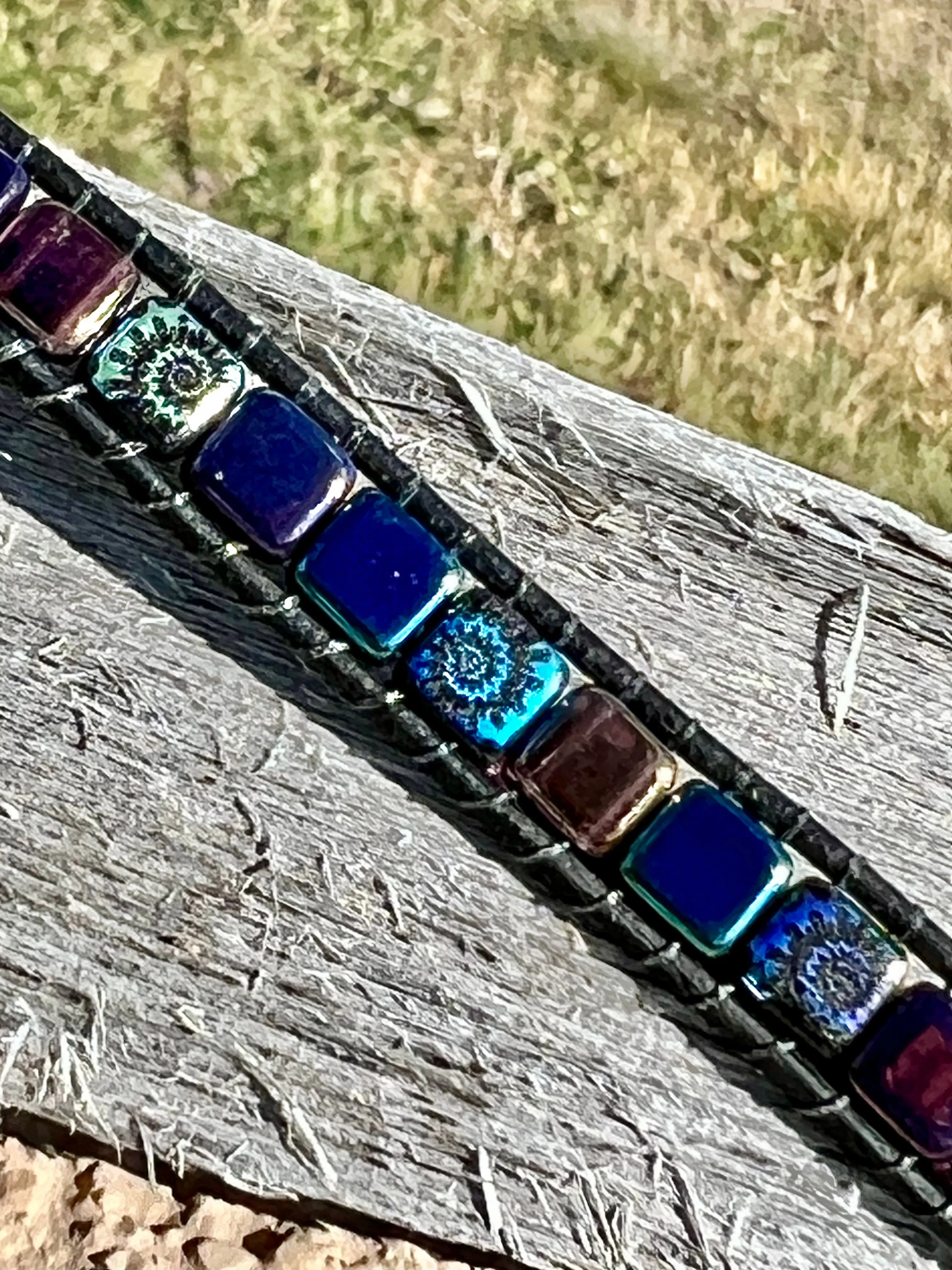 Ammonite bracelet: iridescent dark blue/purple