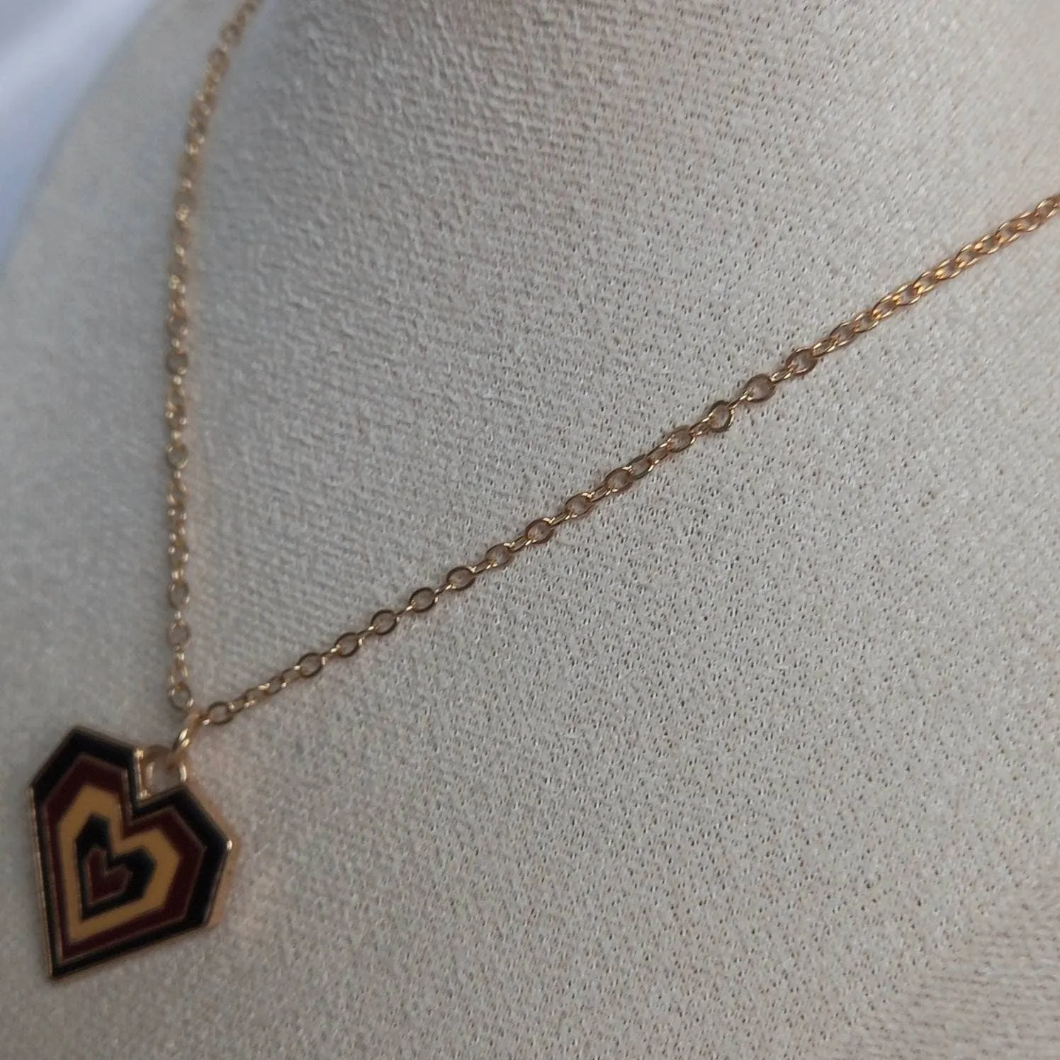Brown & Gold Retro Heart Necklace -  70's Style Necklace,Vintage Style,Gold Necklaces In The UK,Heart Jewellery,Heart Necklaces In The UK