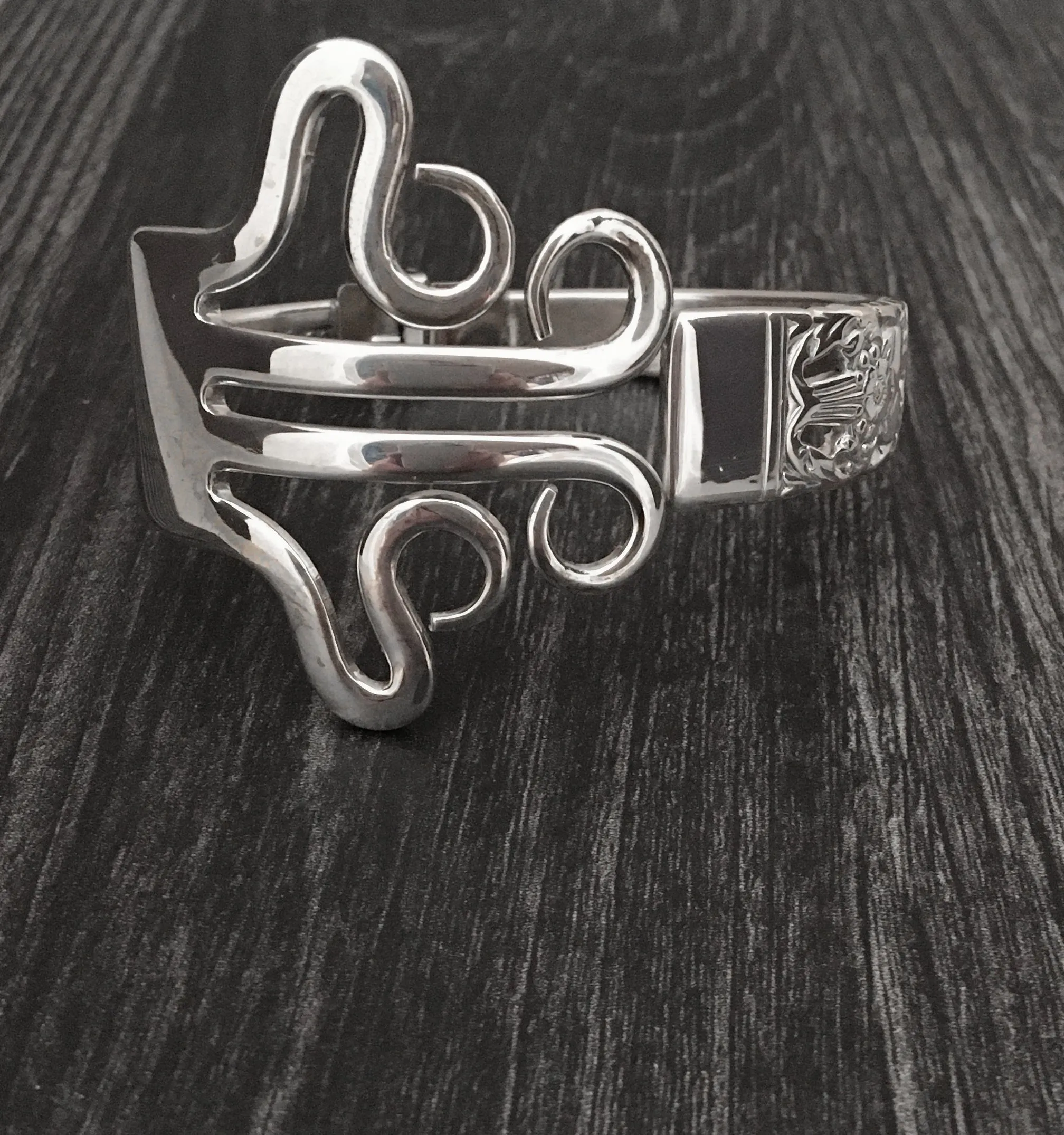 Curly 3 Fork Bracelet