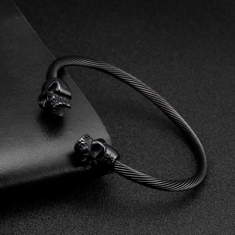 Cycolinks Open Cuff Skull Bracelet