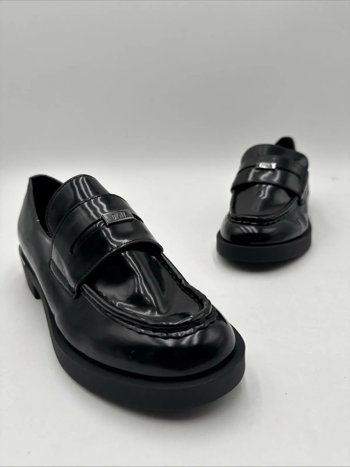 DKNY Women's Ivette Slip-On Penny Loafer Flats Color Black Patent Size 6M - Very Good