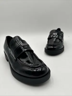 DKNY Women's Ivette Slip-On Penny Loafer Flats Color Black Patent Size 6M - Very Good