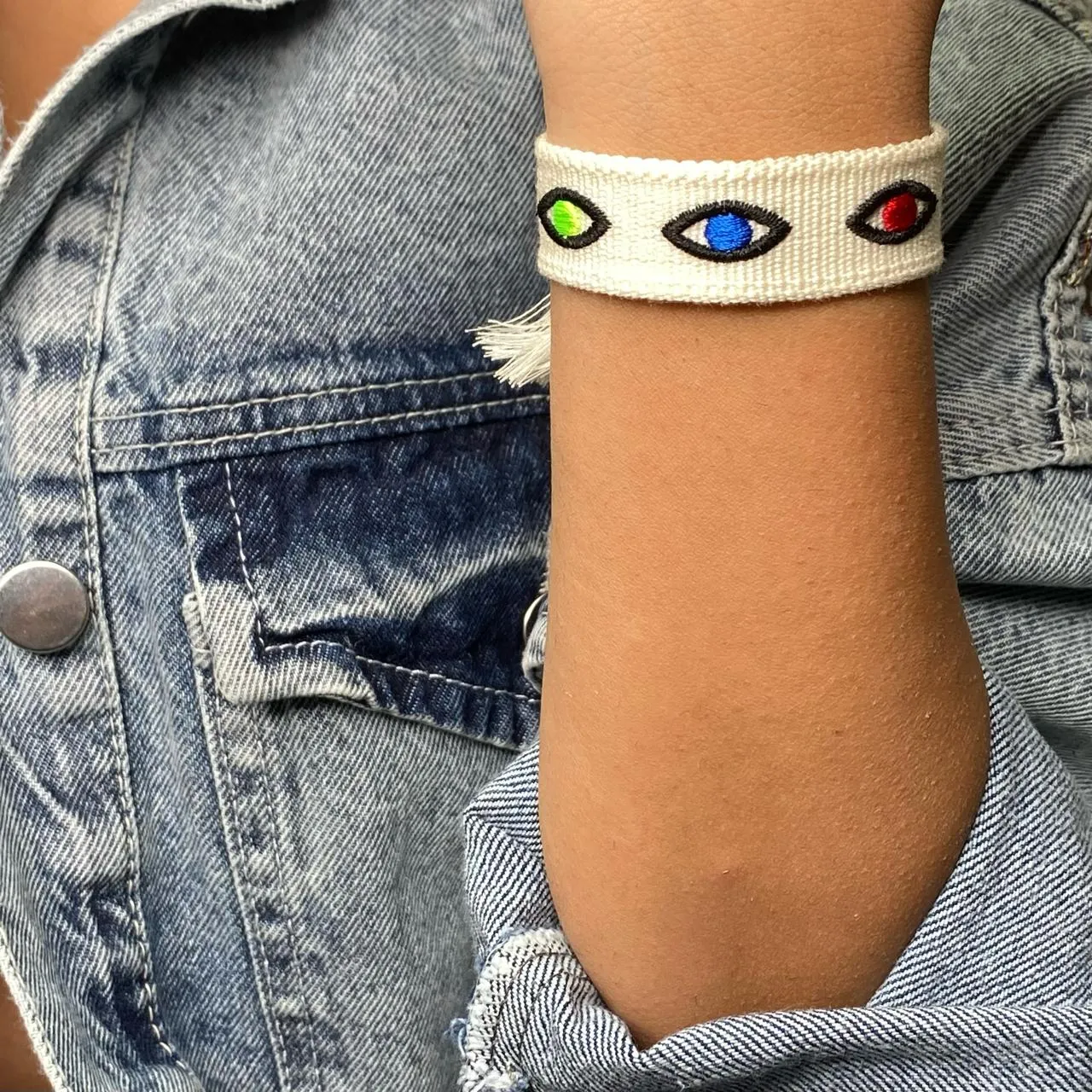 Eye Design Friendship Bracelet