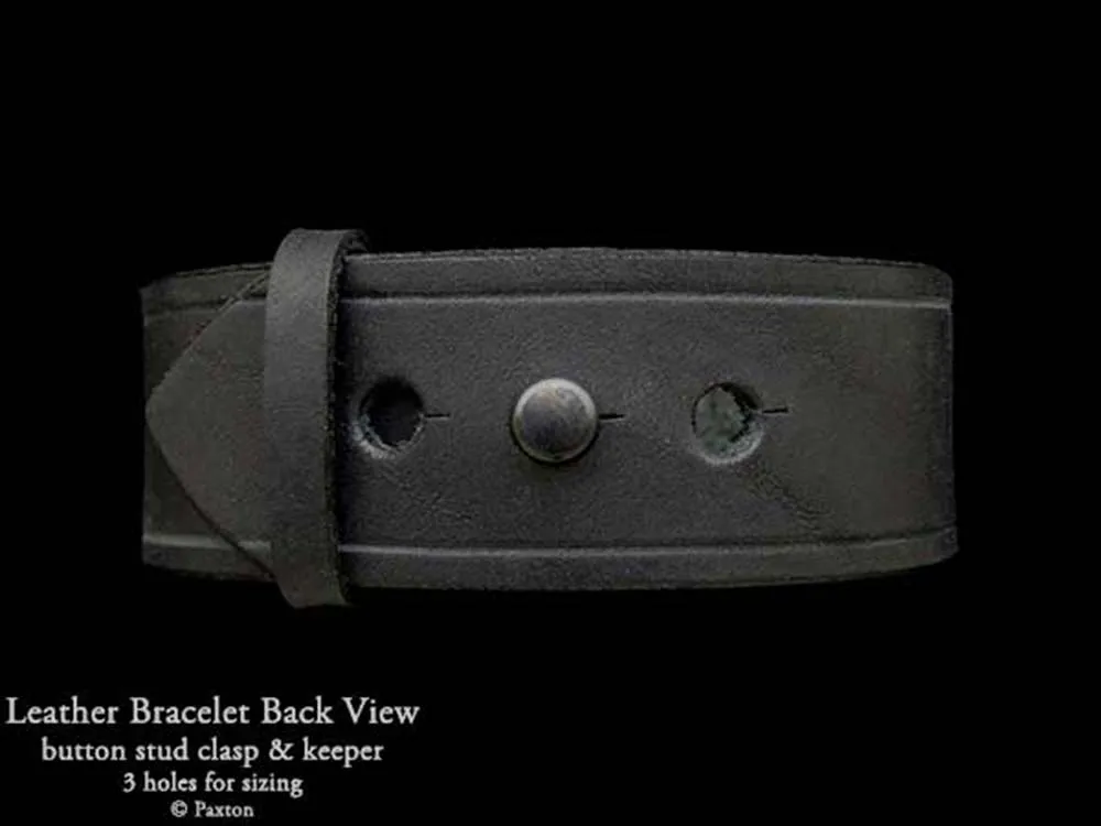 Howling Wolf Head Bracelet Sterling Silver on Genuine Leather