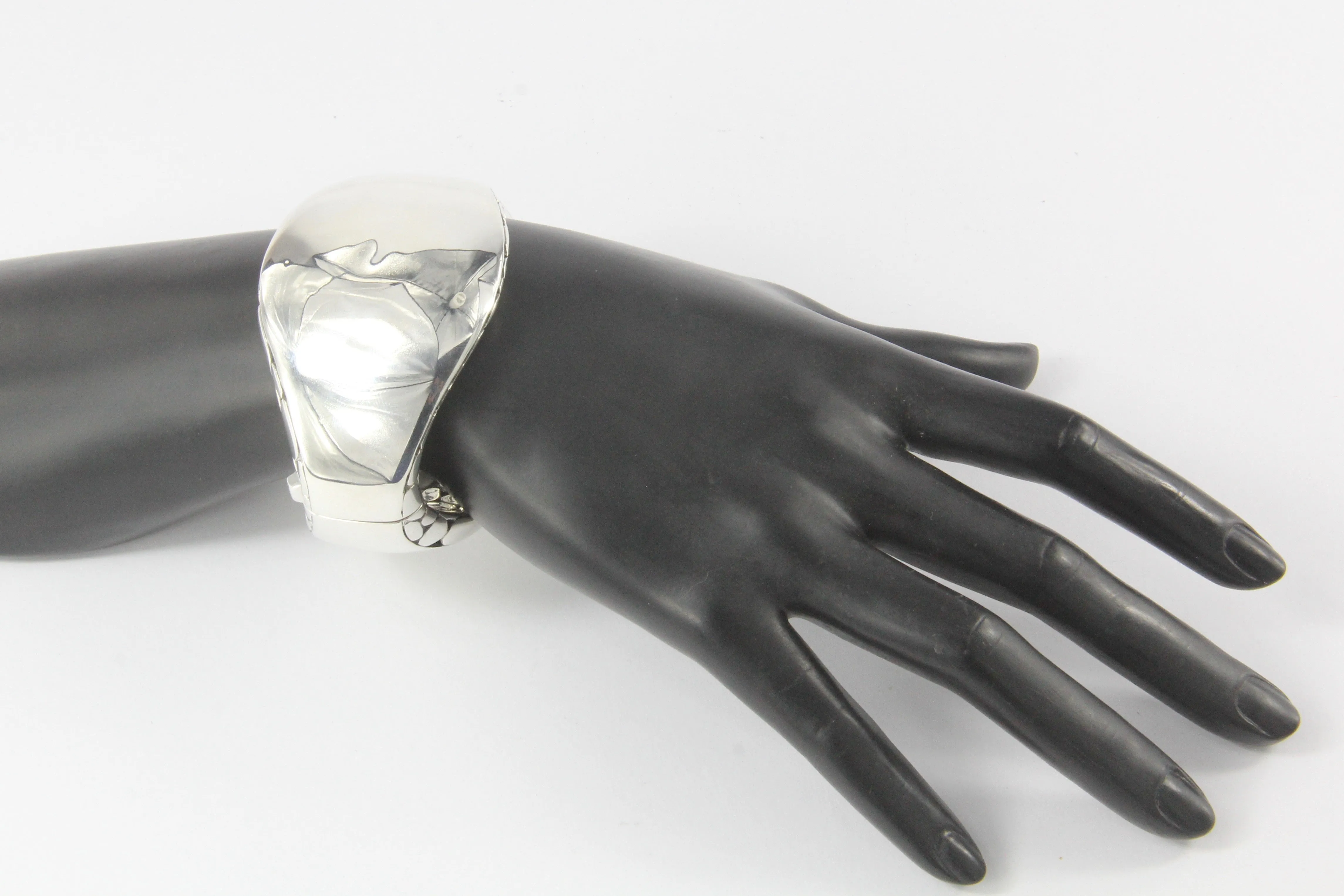 John Hardy Sterling Silver Kali Lined Hinged Bangle Bracelet