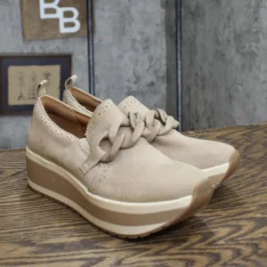 Mad Love Womens Maryanne Platform Loafers with Memory Foam Insole Taupe Brown 6M