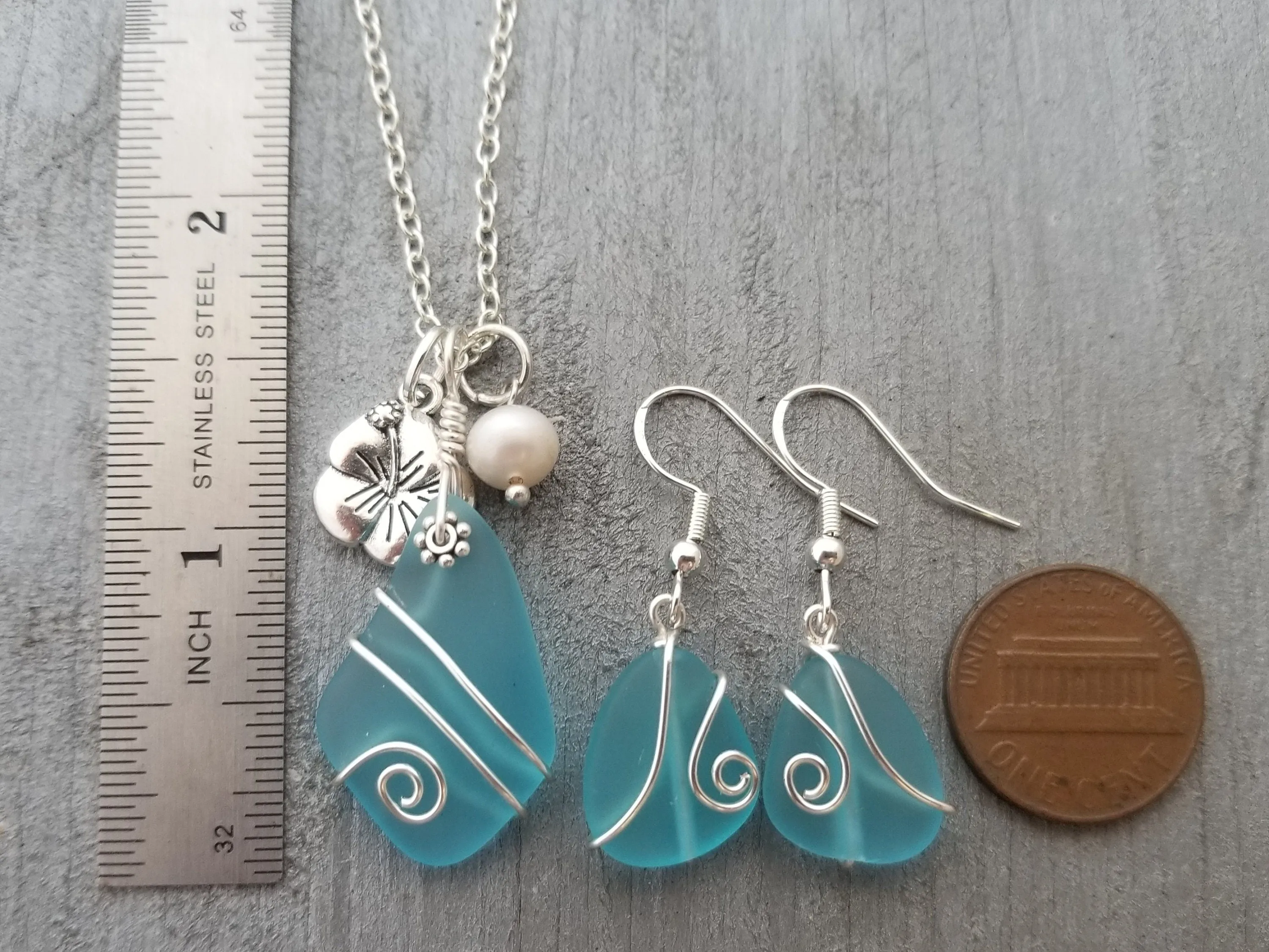 Made in Hawaii, Wire wrapped blue sea glass necklace   earrings jewelry set, Hibiscus charm and Natural Pearl, Birthday Gifts