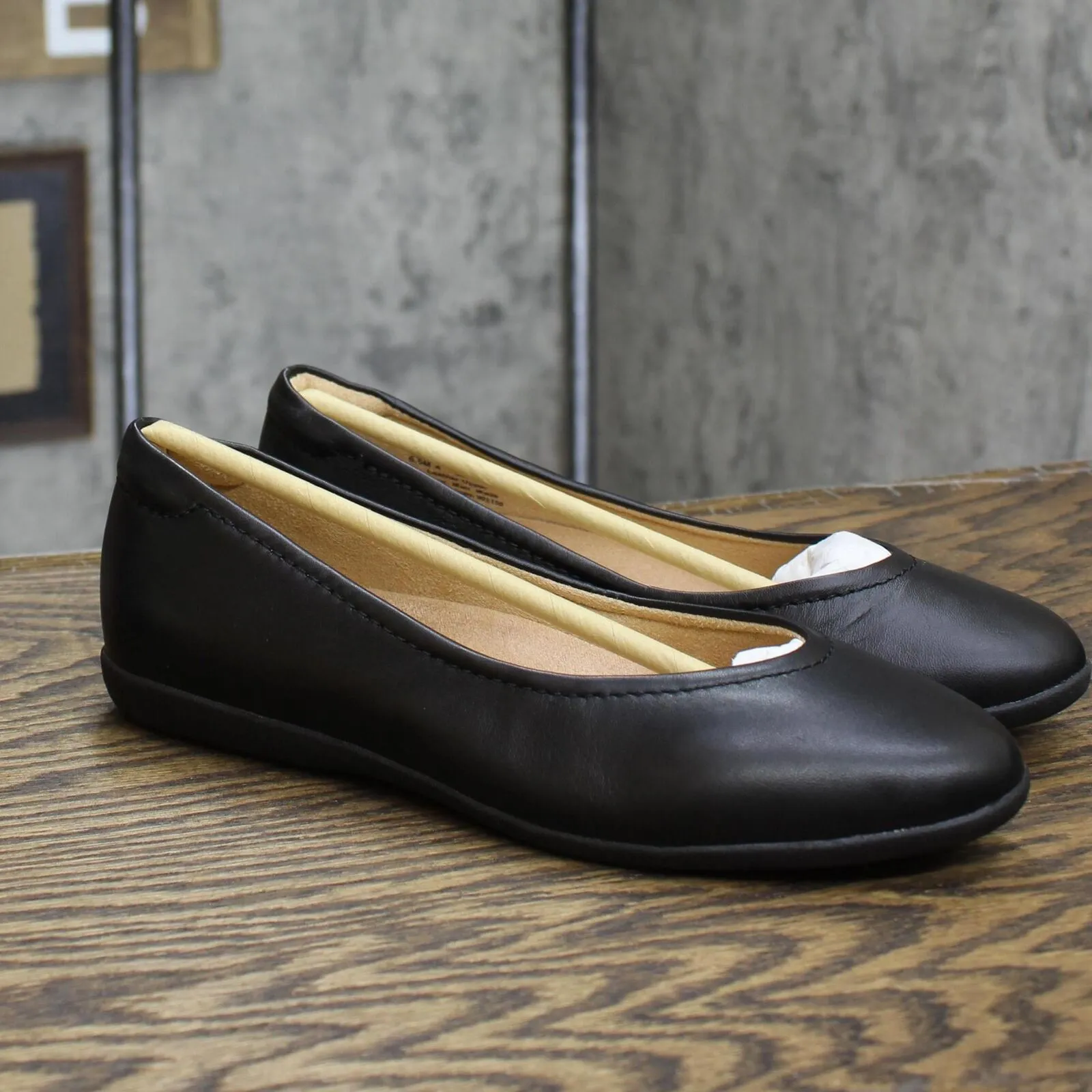 Naturalizer Womens Vivienne Ballet Flats Shoes H1931L2 Black Leather 6.5M