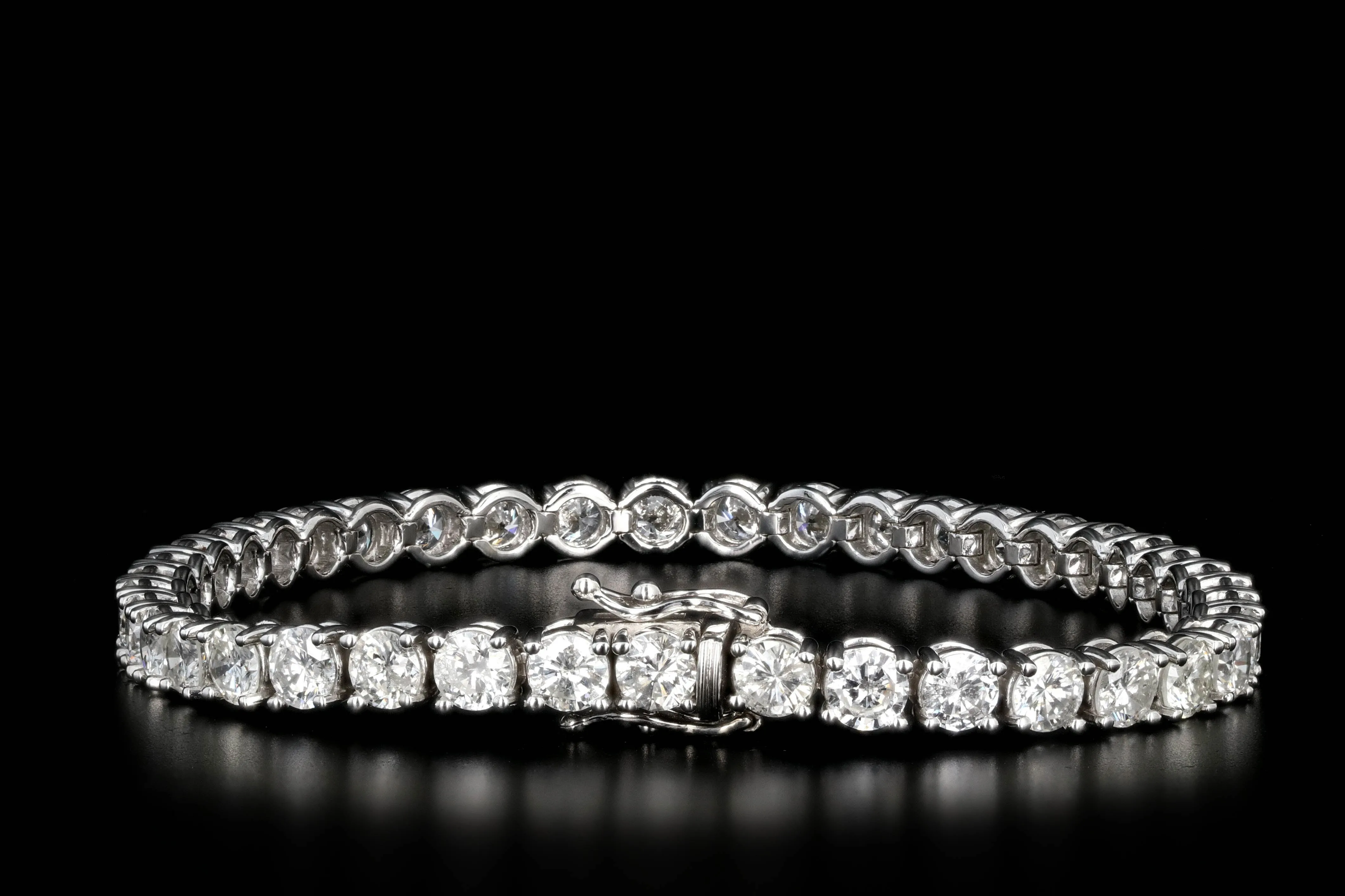 New 14K White Gold 10.39 Carat Diamond Tennis Bracelet