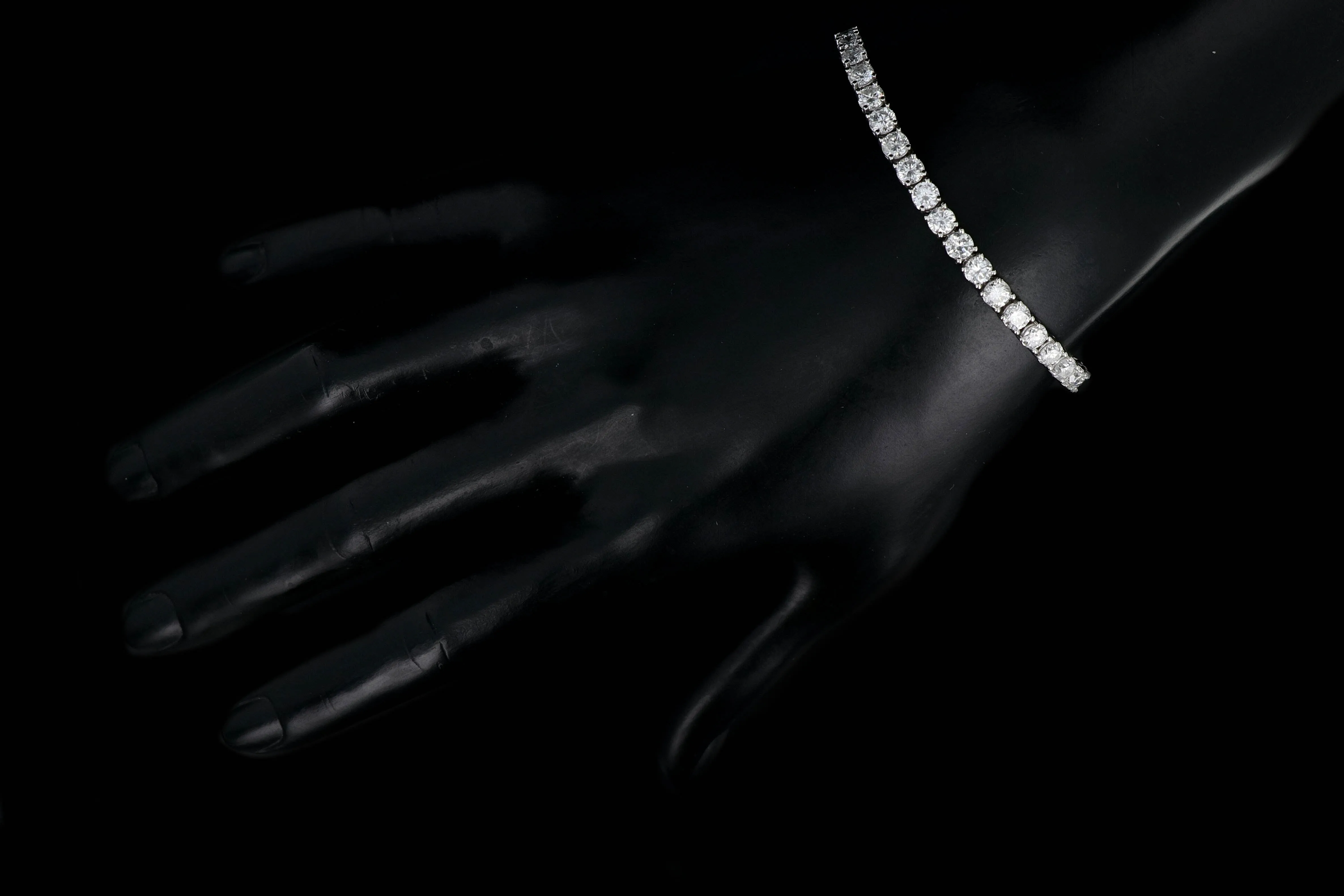 New 14K White Gold 10.39 Carat Diamond Tennis Bracelet