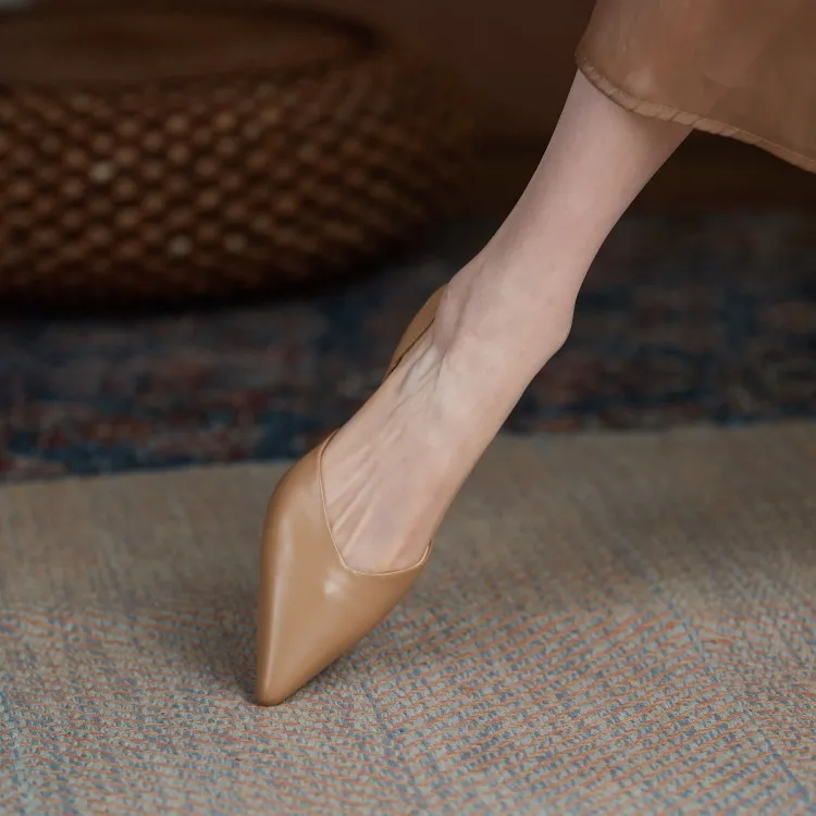 Off-White Pointed Toe Slingback Flats #001011C