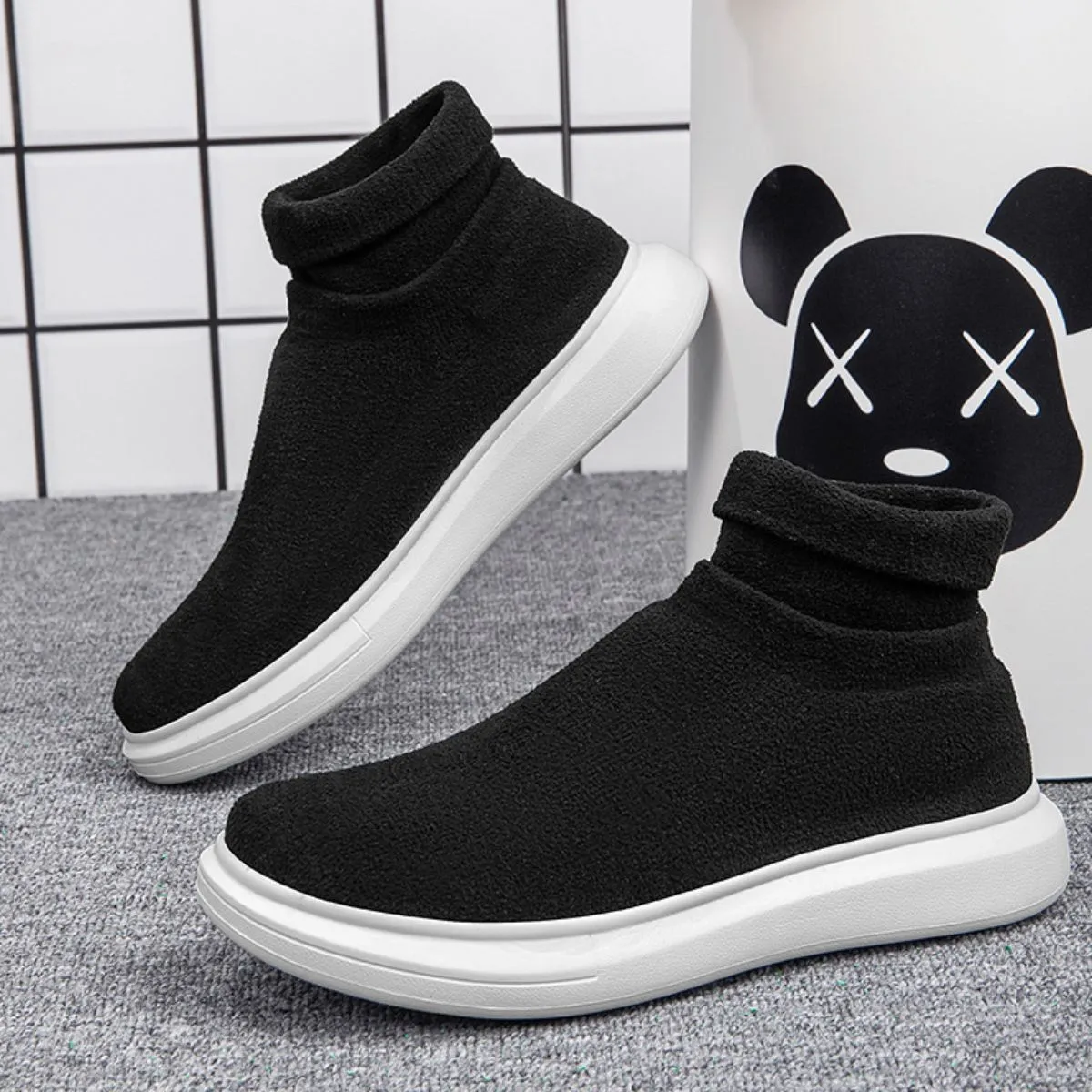 Round Toe Platform Sneakers