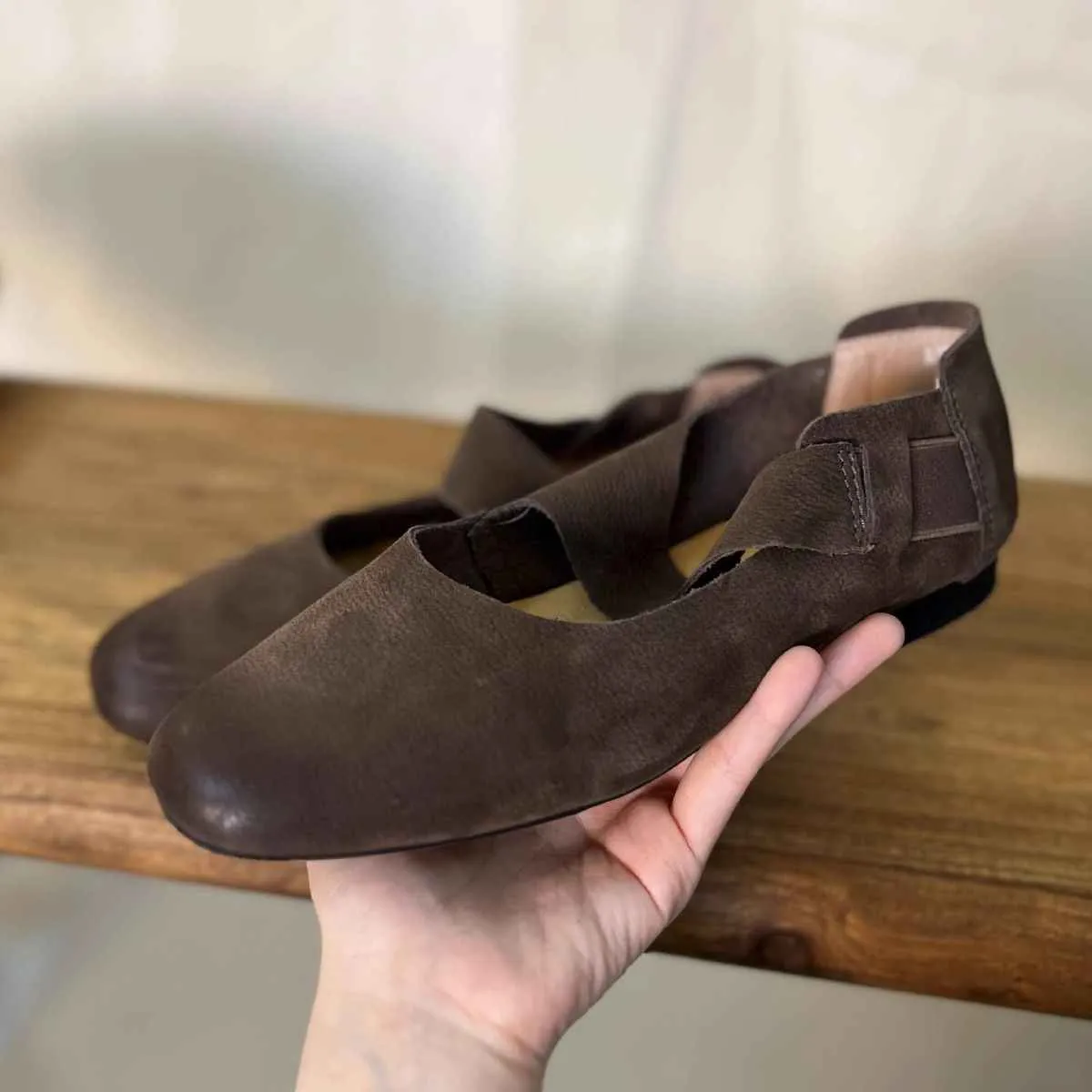 Round Toe Slip-On Flats for Effortless Style