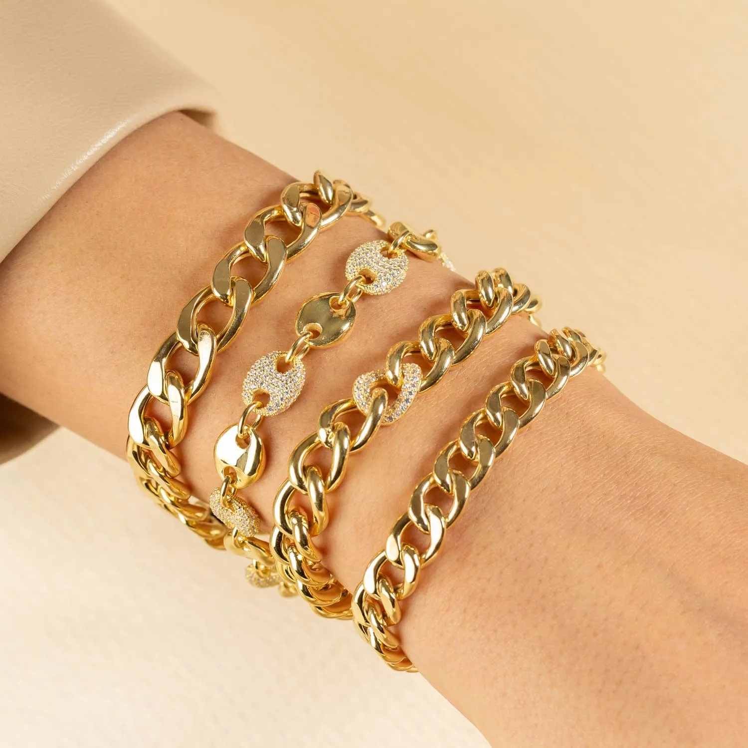 Single Pavé Round Curb Bracelet