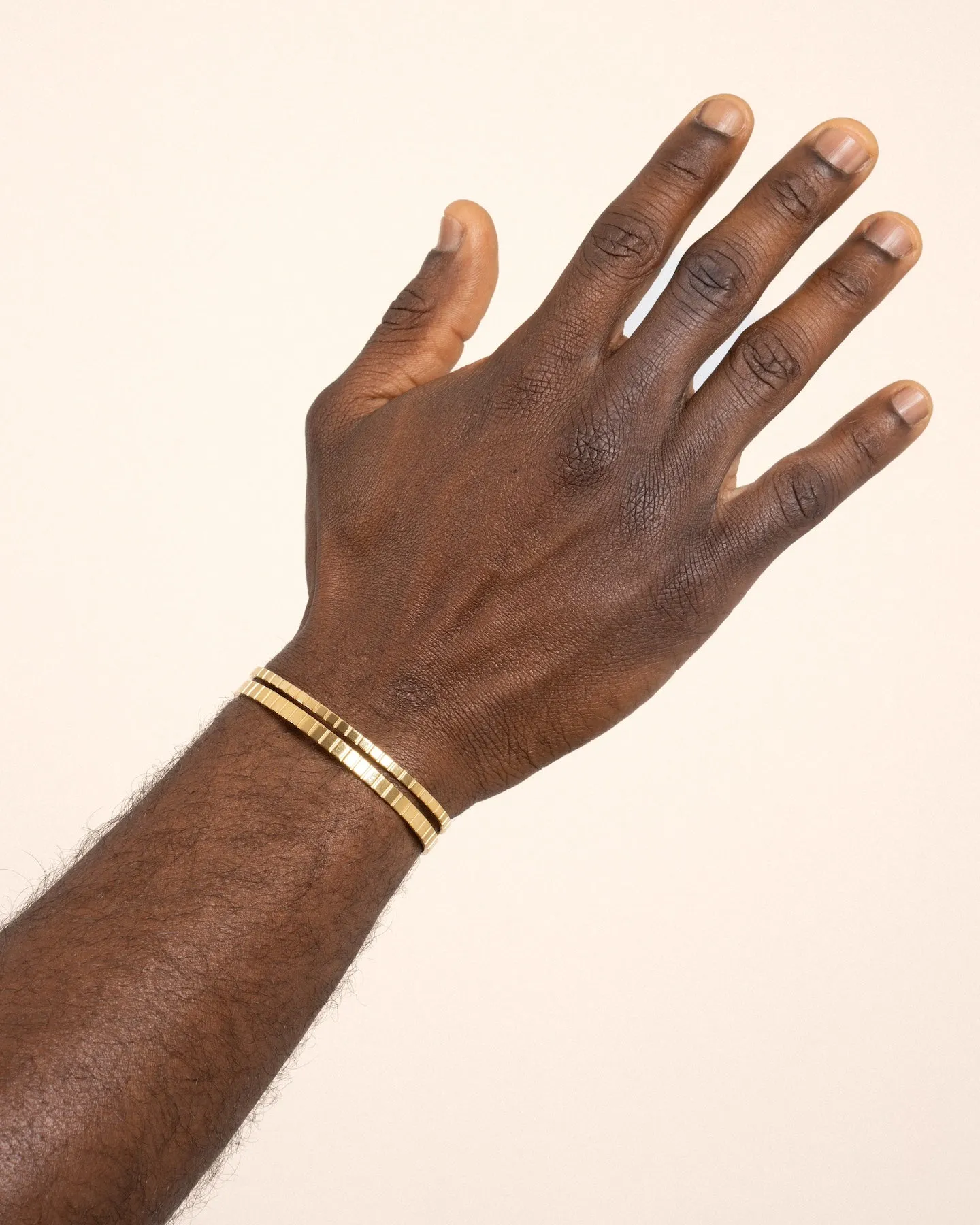 SLIM SLOT CUFF