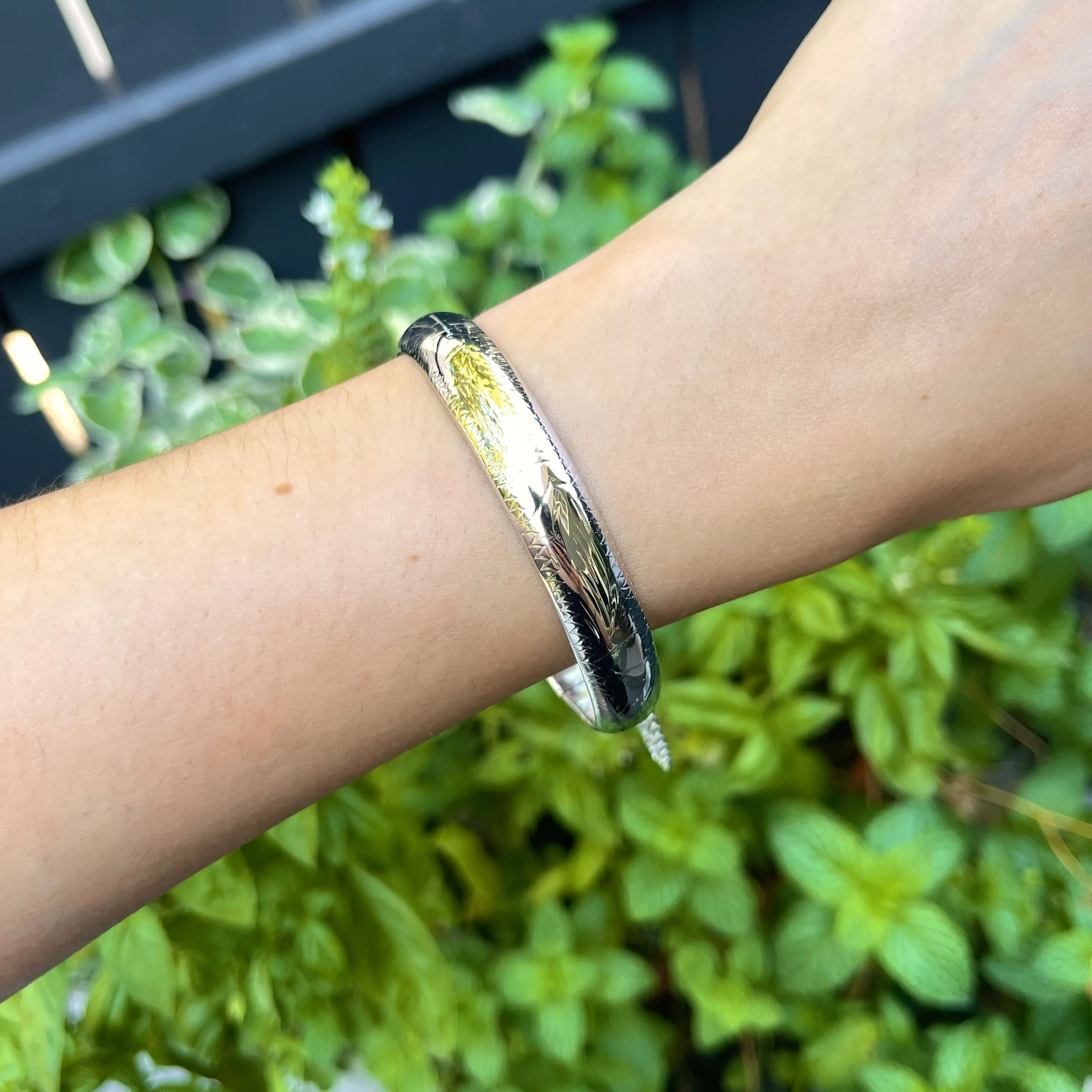 Sterling Silver Wide Diamond-Cut Bangle Bracelet 10.25mm