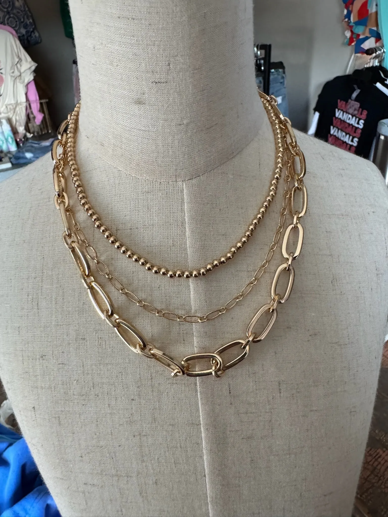 SUTTON LAYERED NECKLACE