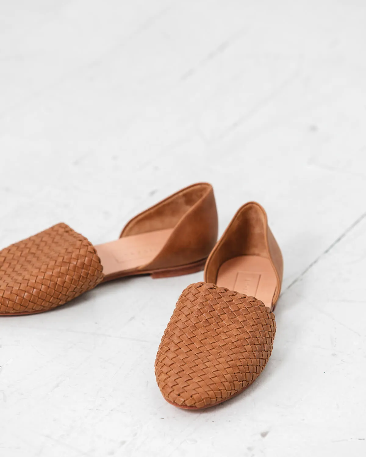 The Woven Flat [Miel]
