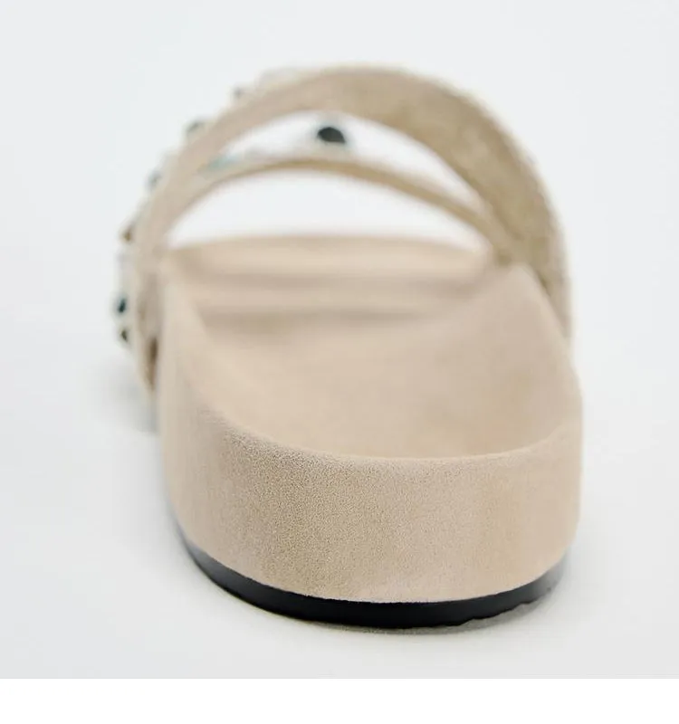 Thick-soled beaded woven flip flops