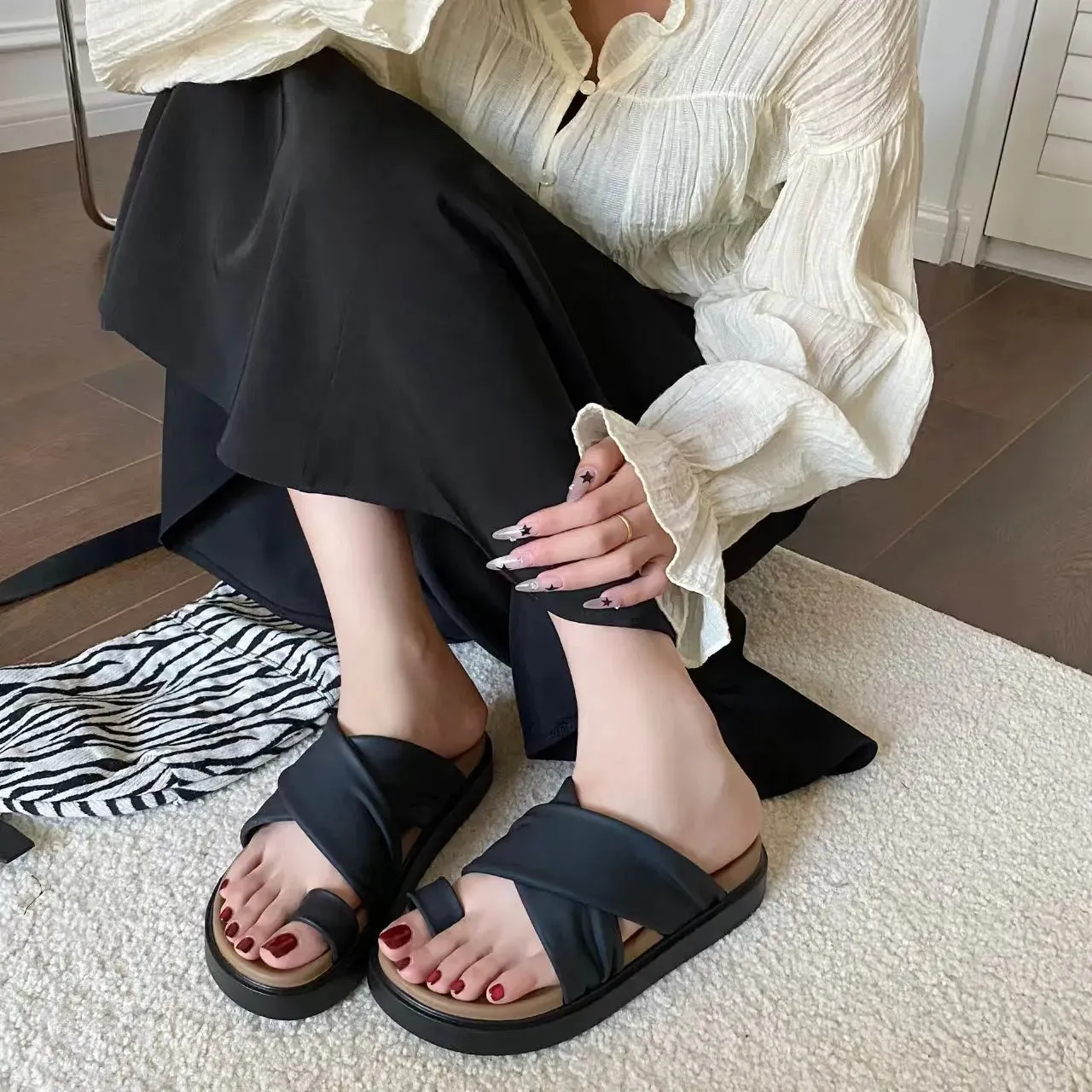 Toe Loop Platform Sandals