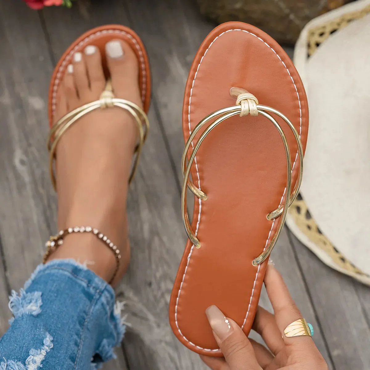 Toe Post Flats Sandals