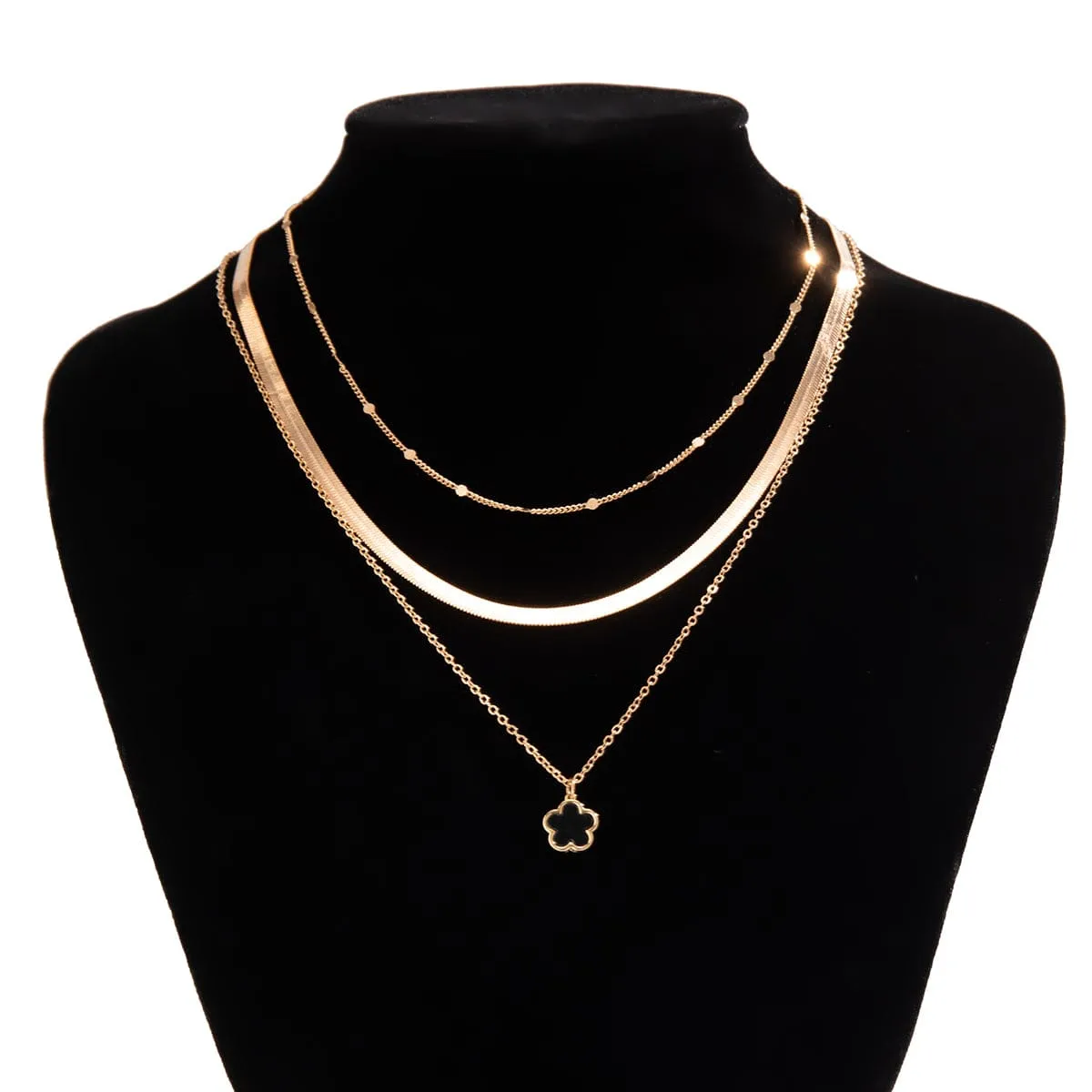 Trendy Layered Five-Pedal Flower Pendant Snake Chain Necklace Set