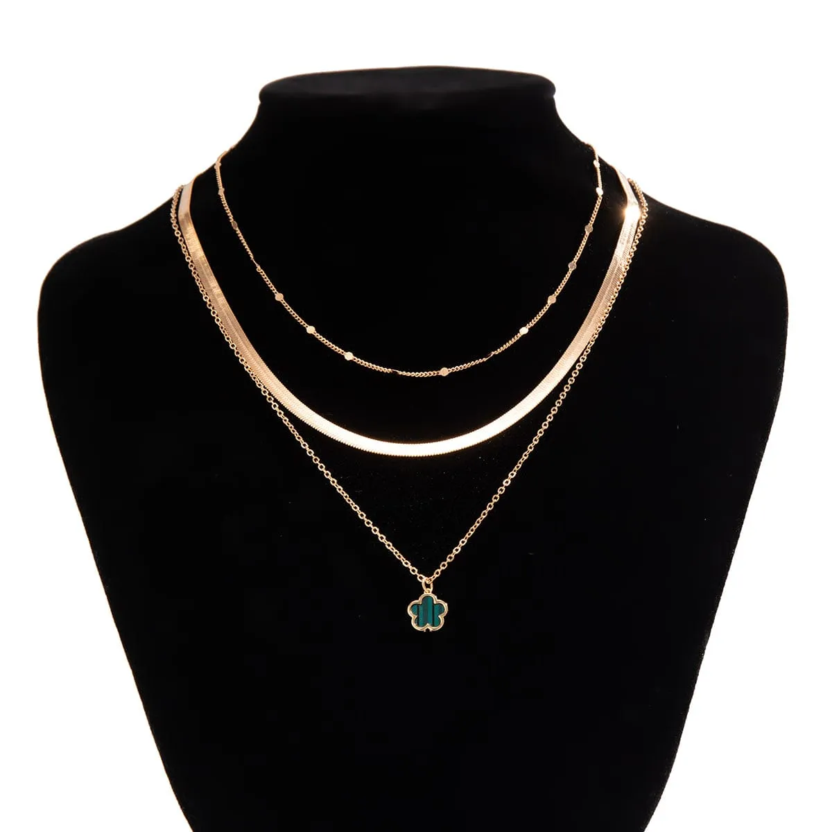 Trendy Layered Five-Pedal Flower Pendant Snake Chain Necklace Set