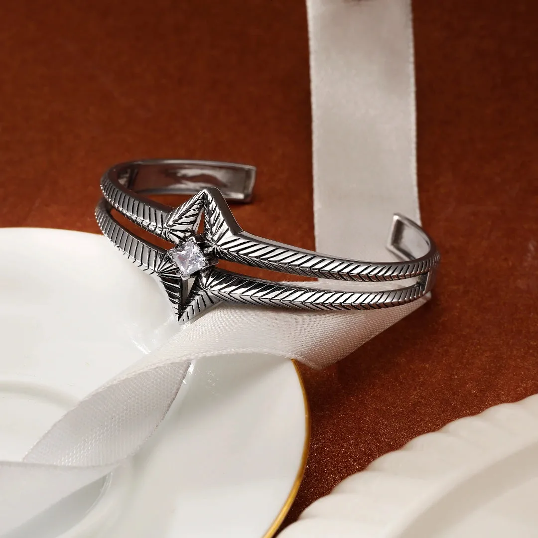 Triangle Bracelet Falling star Collection Designed by Ida Eckhel