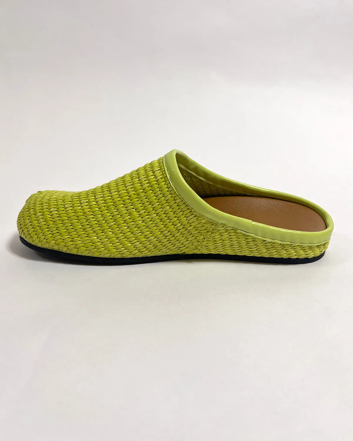 Women flats round toe woven mule slippers