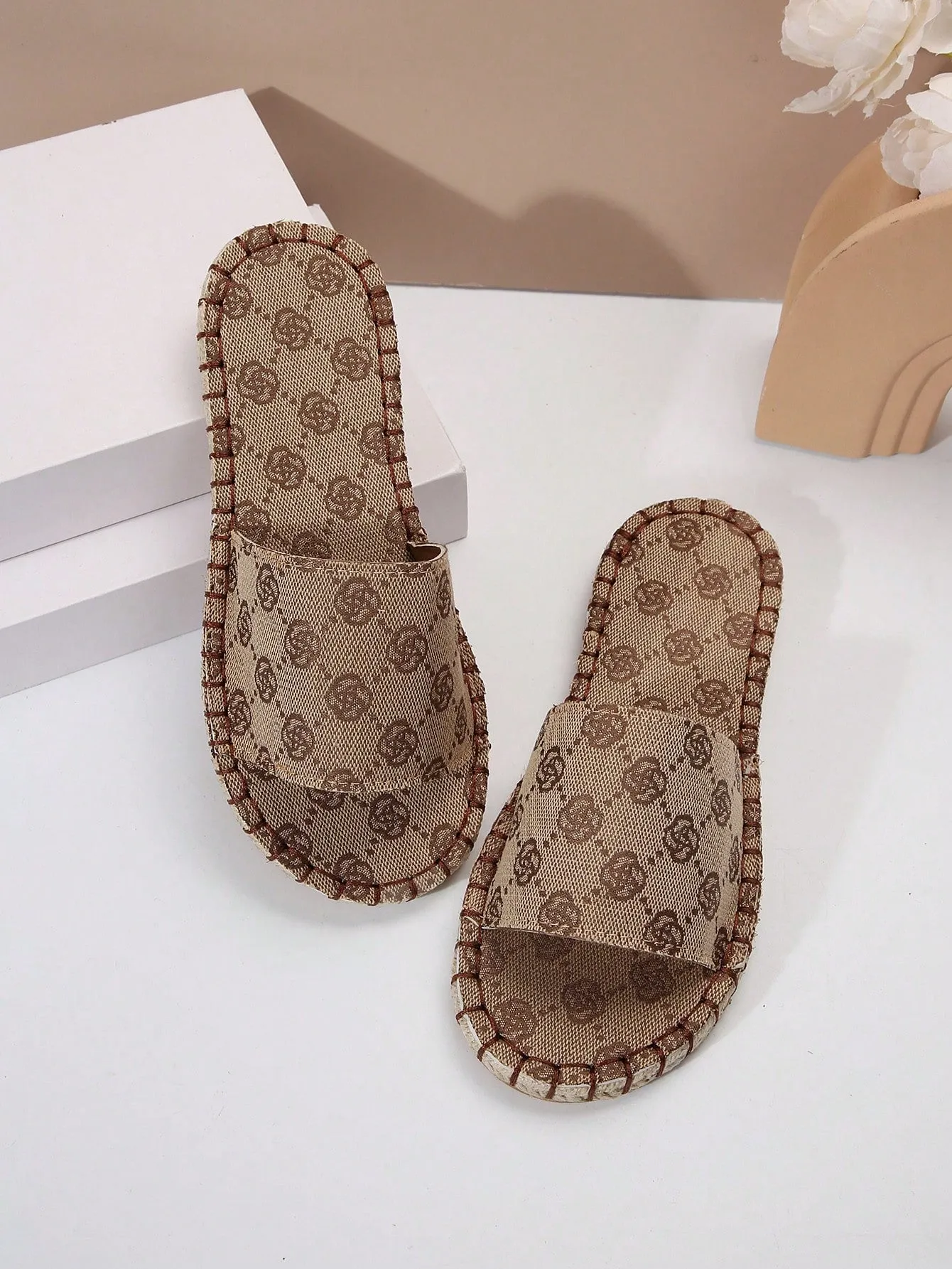 Women's Flat Sandals With Woven Straw & Rope Bottom, Fashionable & Versatile Beach Holiday Shoes