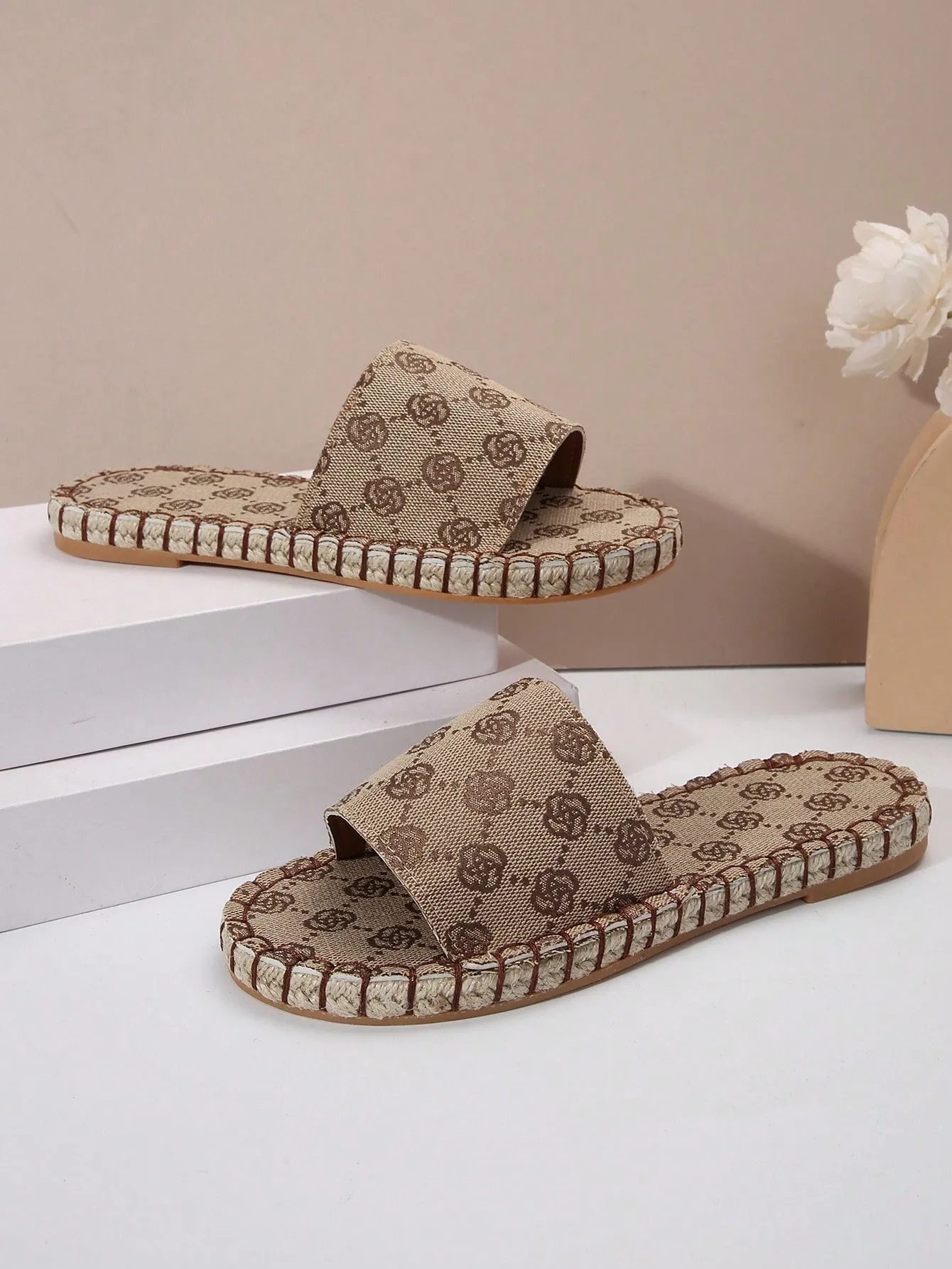 Women's Flat Sandals With Woven Straw & Rope Bottom, Fashionable & Versatile Beach Holiday Shoes